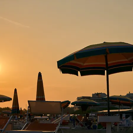 Modern With Swimming Pools - Beahost * Bibione